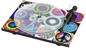 Pro-Ject Ringo Starr, Peace & Love Turntable